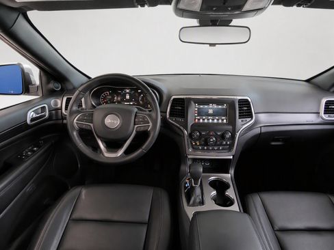 Used 2021 Jeep Grand Cherokee Laredo RWD image 21