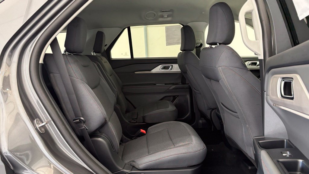 New 2026 Ford Explorer Active AWD/4WD image 28