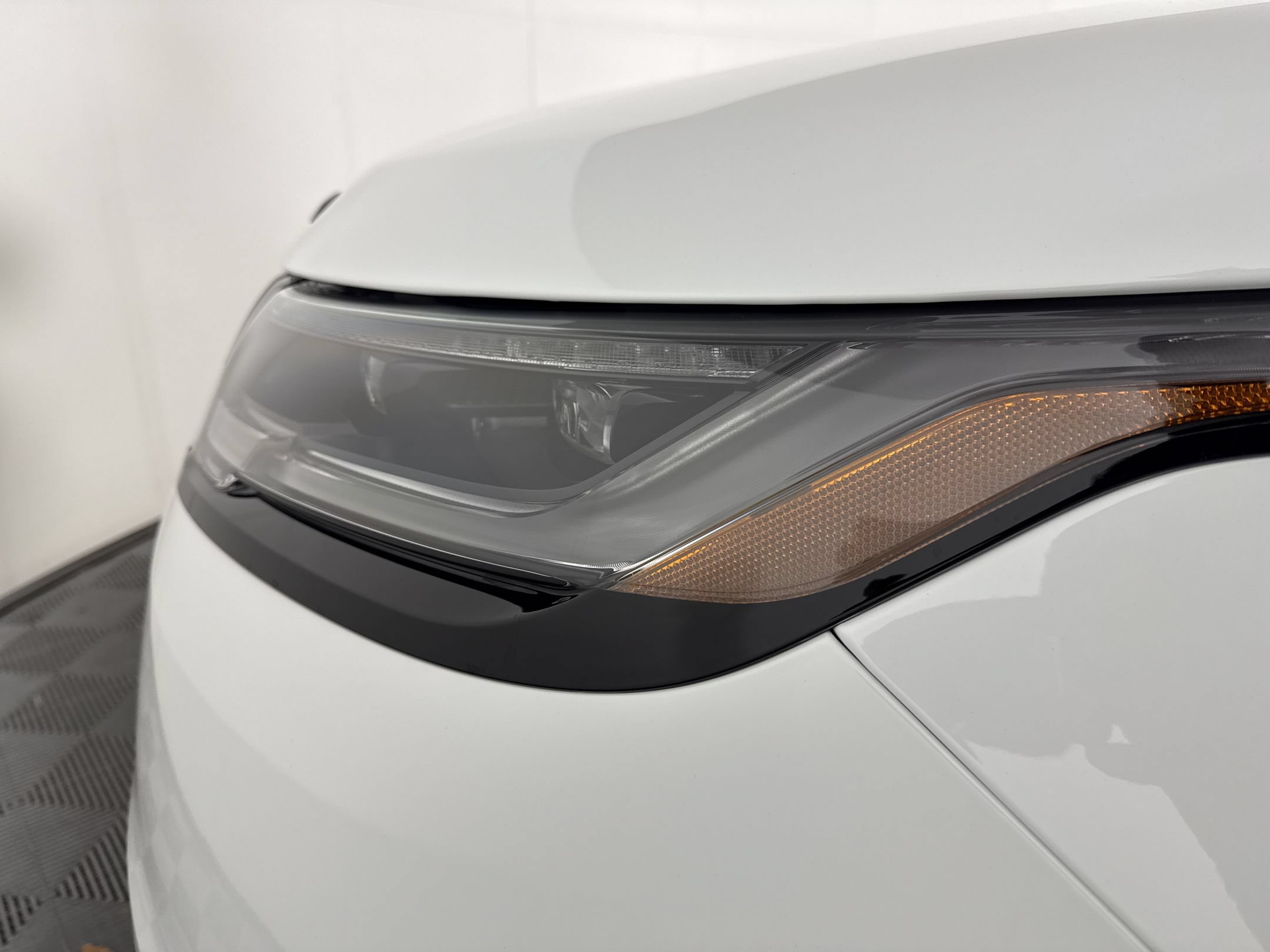 New 2026 Land Rover Range Rover Velar S AWD/4WD image 12