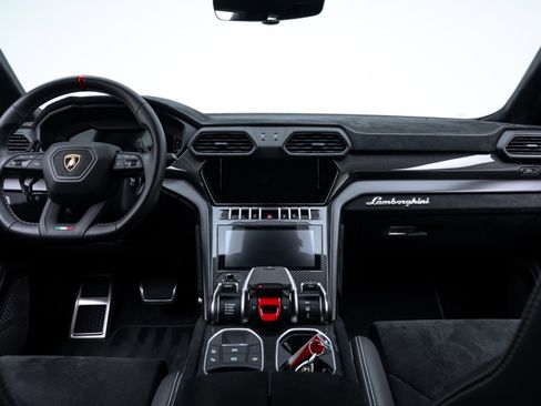 Used 2024 Lamborghini Urus Performante image 2