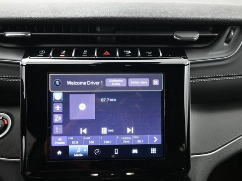 New 2025 Jeep Grand Cherokee Laredo image 6