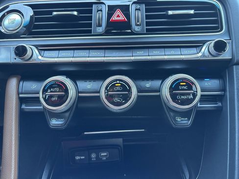 Used 2020 Genesis G70 2.0T w/ Elite Package image 23