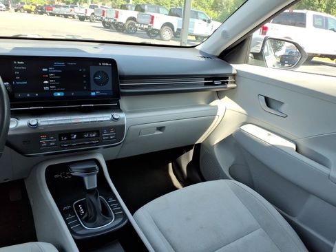 Used 2024 Hyundai Kona SEL AWD/4WD image 18