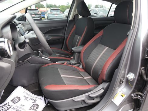 New 2025 Nissan Versa SR w/ Trunk Package image 13