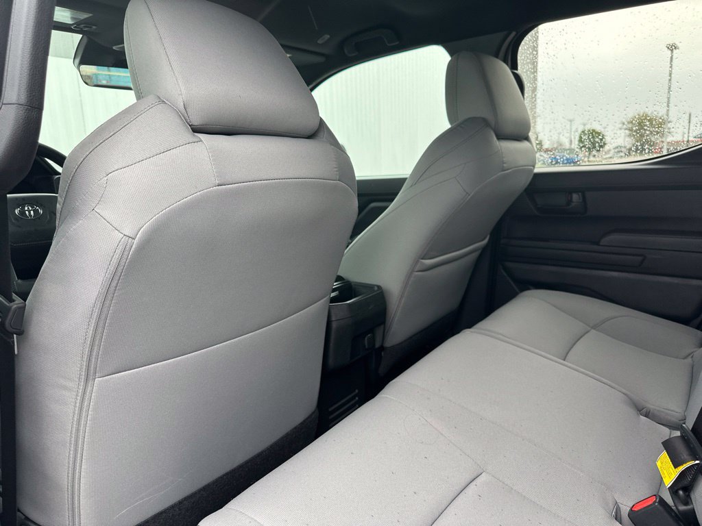 Used 2025 Toyota Tacoma SR5 AWD/4WD image 19