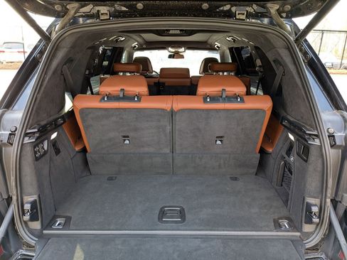 Used 2023 BMW X7 xDrive40i w/ Executive Package image 33