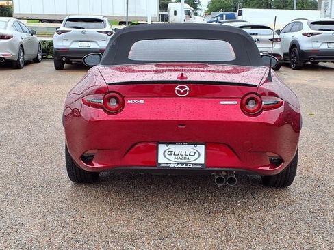 New 2026 MAZDA MX-5 Miata Club w/ Interior Package RWD image 6