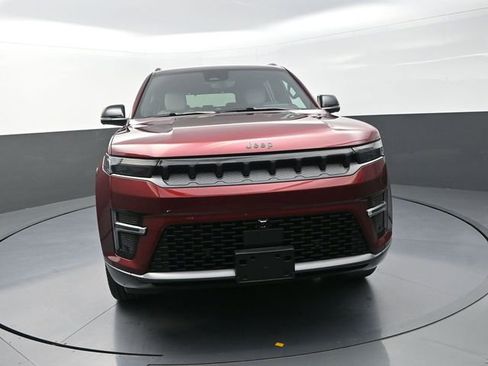 New 2026 Jeep Grand Wagoneer Limited AWD/4WD image 4