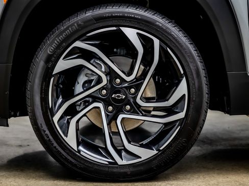 Used 2025 Chevrolet TrailBlazer RS w/ Convenience Package image 32