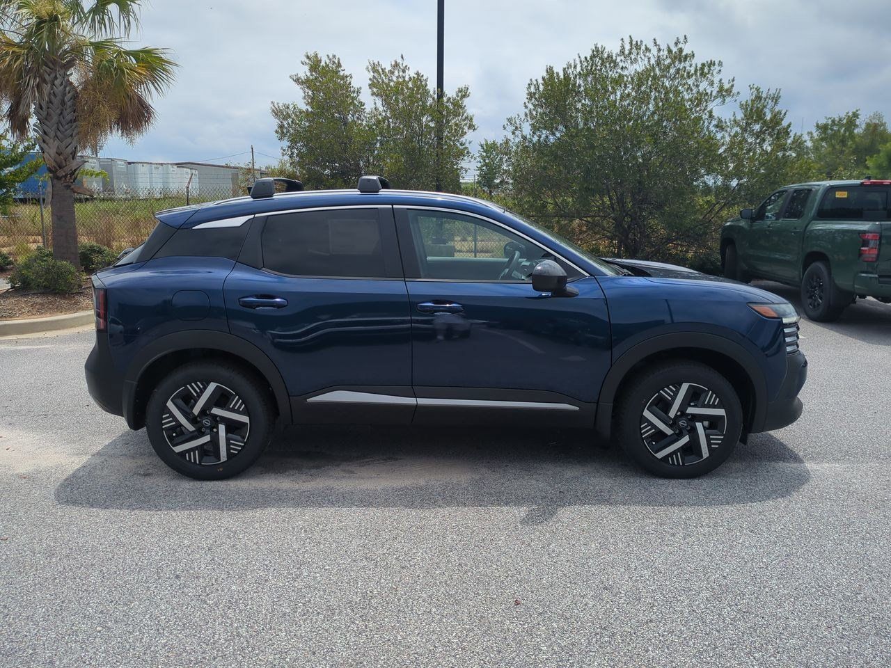 New 2026 Nissan Kicks SV w/ SV Premium Package FWD image 2