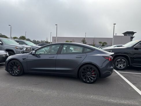 Used 2023 Tesla Model 3 Performance image 4
