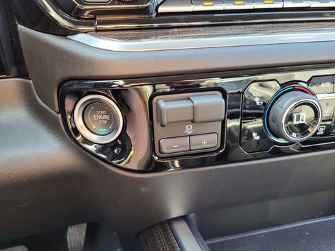 New 2025 Chevrolet Silverado 1500 RST w/ Redline Edition AWD/4WD image 27
