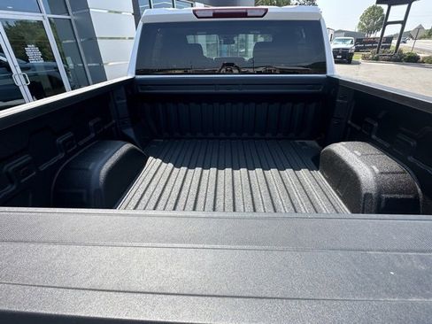 New 2026 GMC Sierra 1500 Pro w/ Graphite Edition image 7