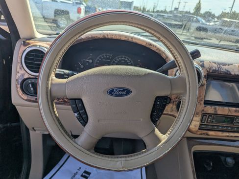 Used 2004 Ford Expedition Eddie Bauer AWD/4WD image 15