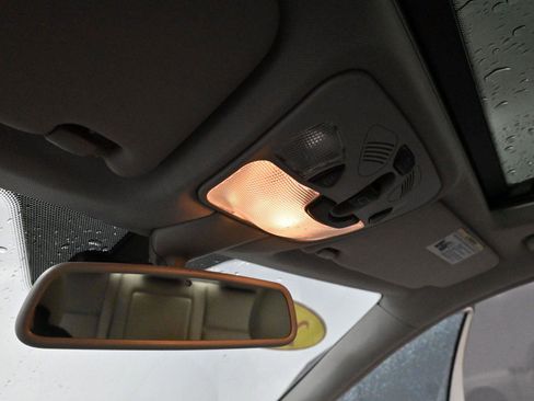 Used 2007 Mercedes-Benz C 230 Sedan image 10