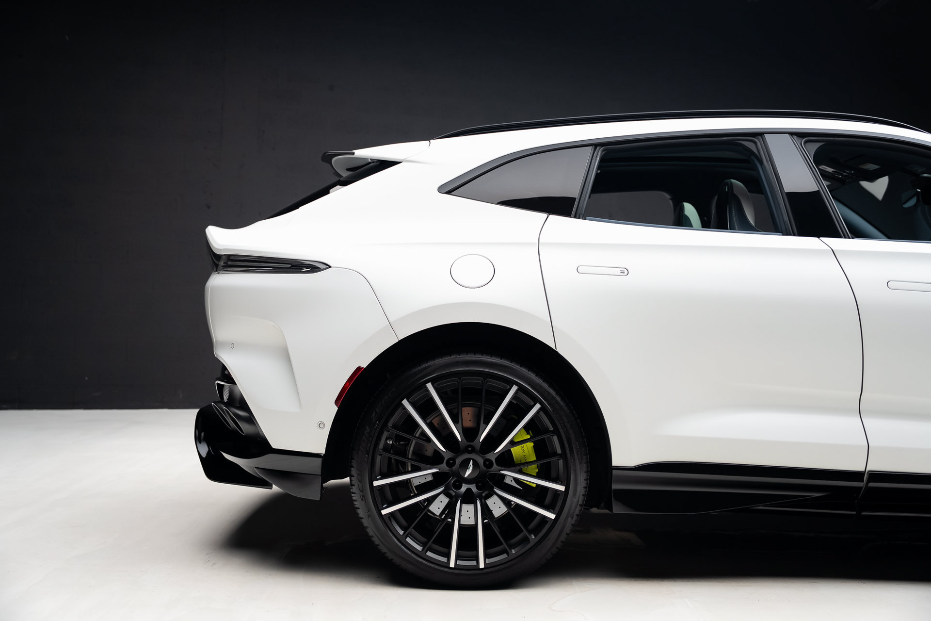 Used 2023 Aston Martin DBX 707 AWD/4WD image 37