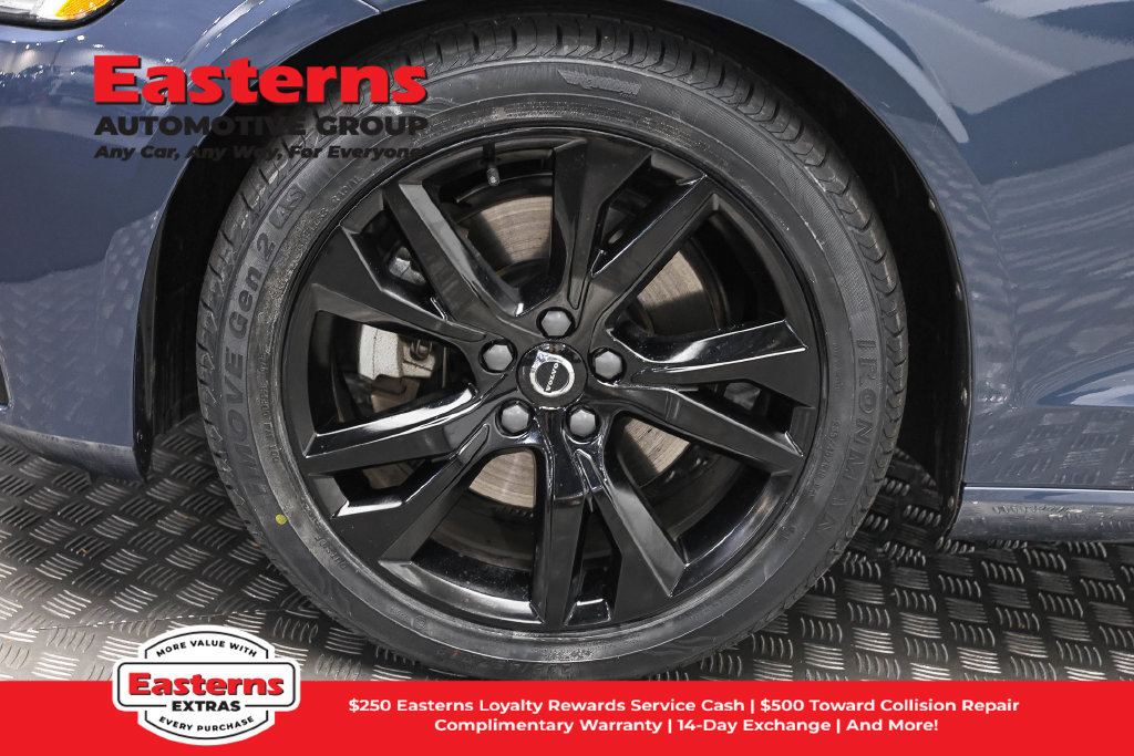 Used 2024 Volvo S60 B5 Core FWD image 32
