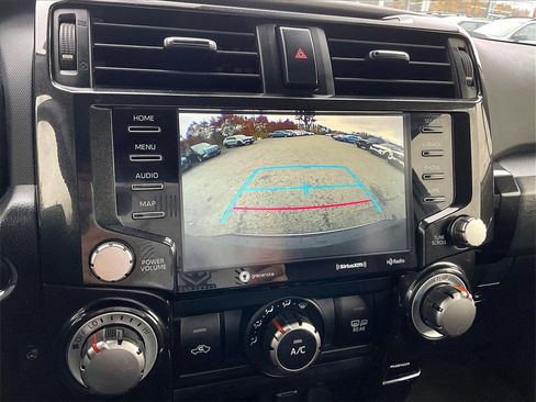 Used 2023 Toyota 4Runner TRD Off-Road Premium image 18