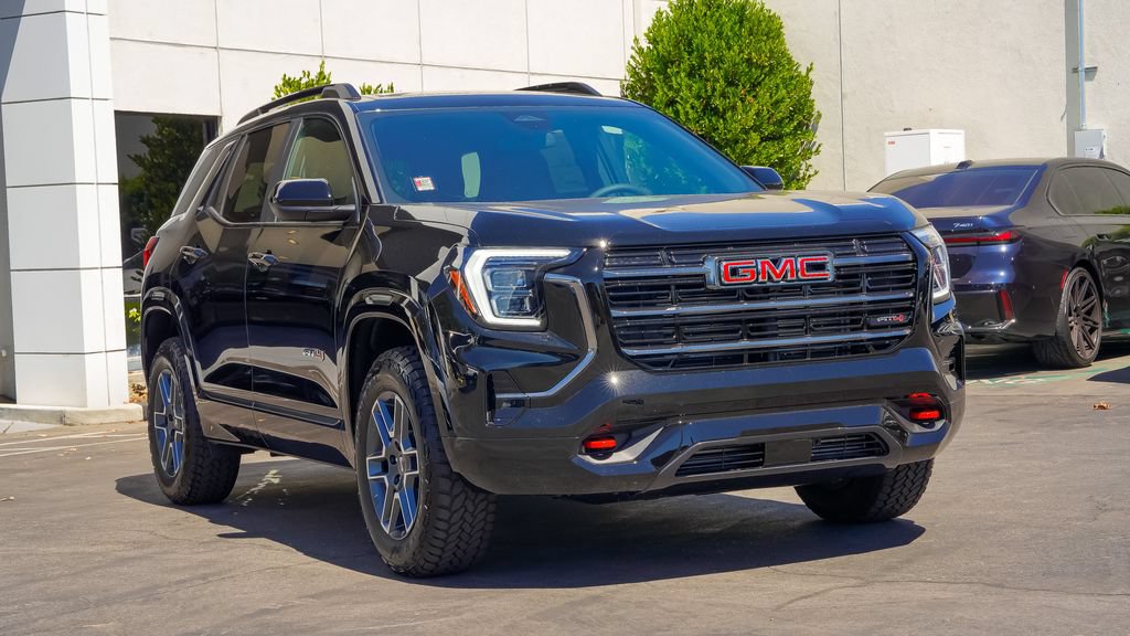 New 2027 GMC Terrain AT4 w/ Technology Package II AWD/4WD image 5
