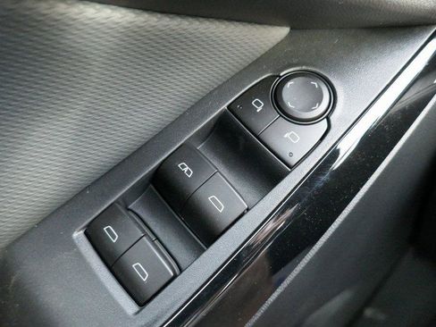 New 2026 Chevrolet Equinox LT w/ Midnight Edition FWD image 14