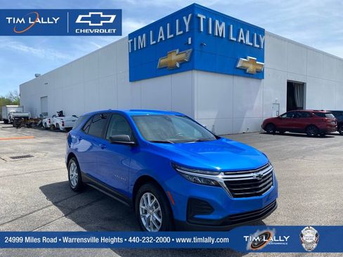Used 2024 Chevrolet Equinox LS w/ LS Convenience Package FWD image 1