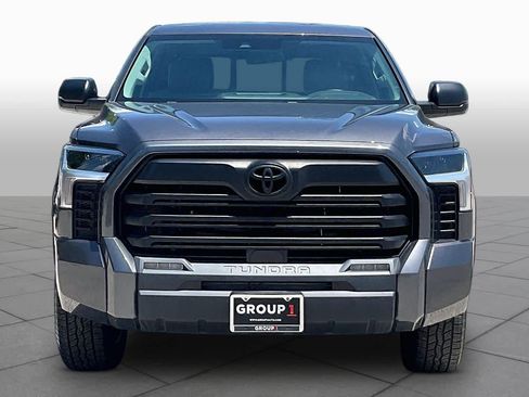 Used 2022 Toyota Tundra SR5 AWD/4WD image 4