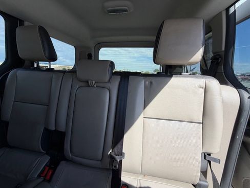 Used 2015 Ford Transit Connect Titanium FWD image 8