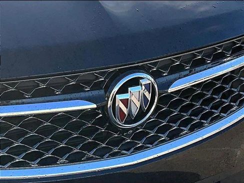 Used 2021 Buick Envision Avenir w/ Technology Package II image 28