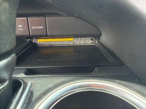 Used 2018 Toyota Camry XSE FWD image 21