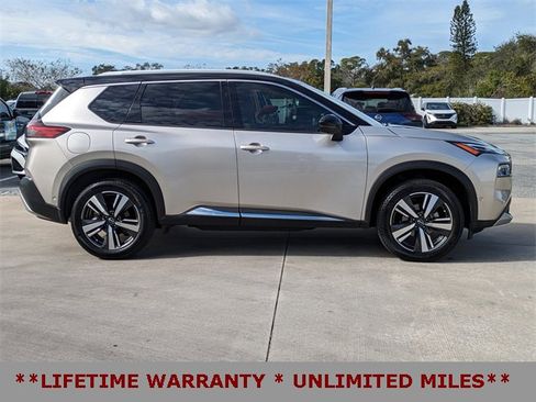 Used 2023 Nissan Rogue Platinum w/ Platinum Premium Package image 4