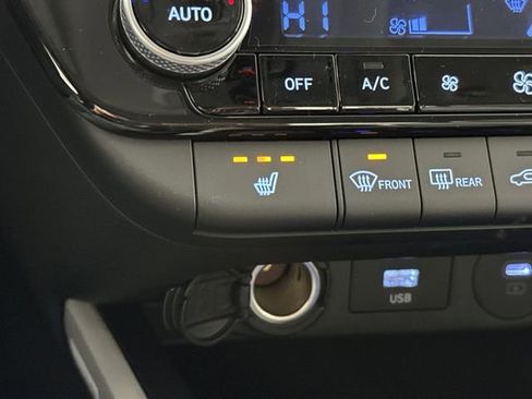 New 2026 Hyundai Elantra Limited image 18