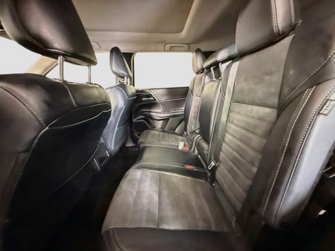 Used 2023 Mitsubishi Outlander SE AWD/4WD image 25