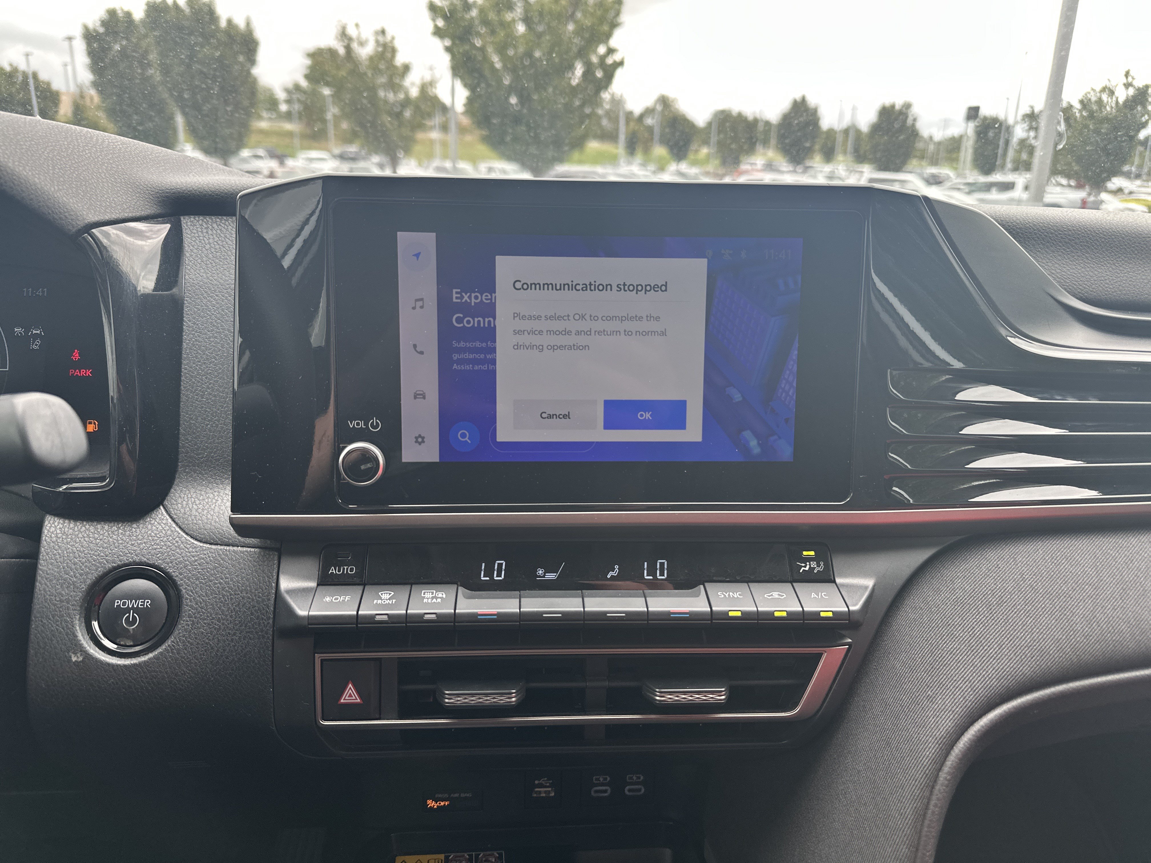 Used 2025 Toyota Camry LE FWD image 23