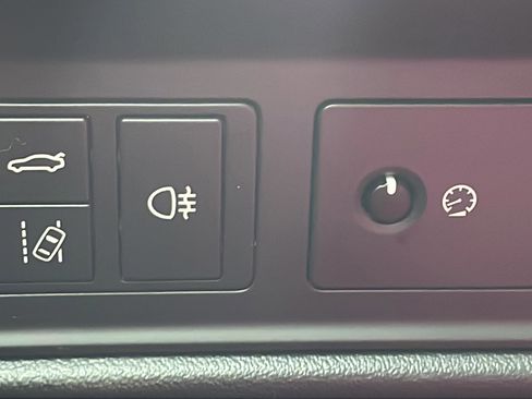 Used 2019 Jaguar F-TYPE Coupe image 24