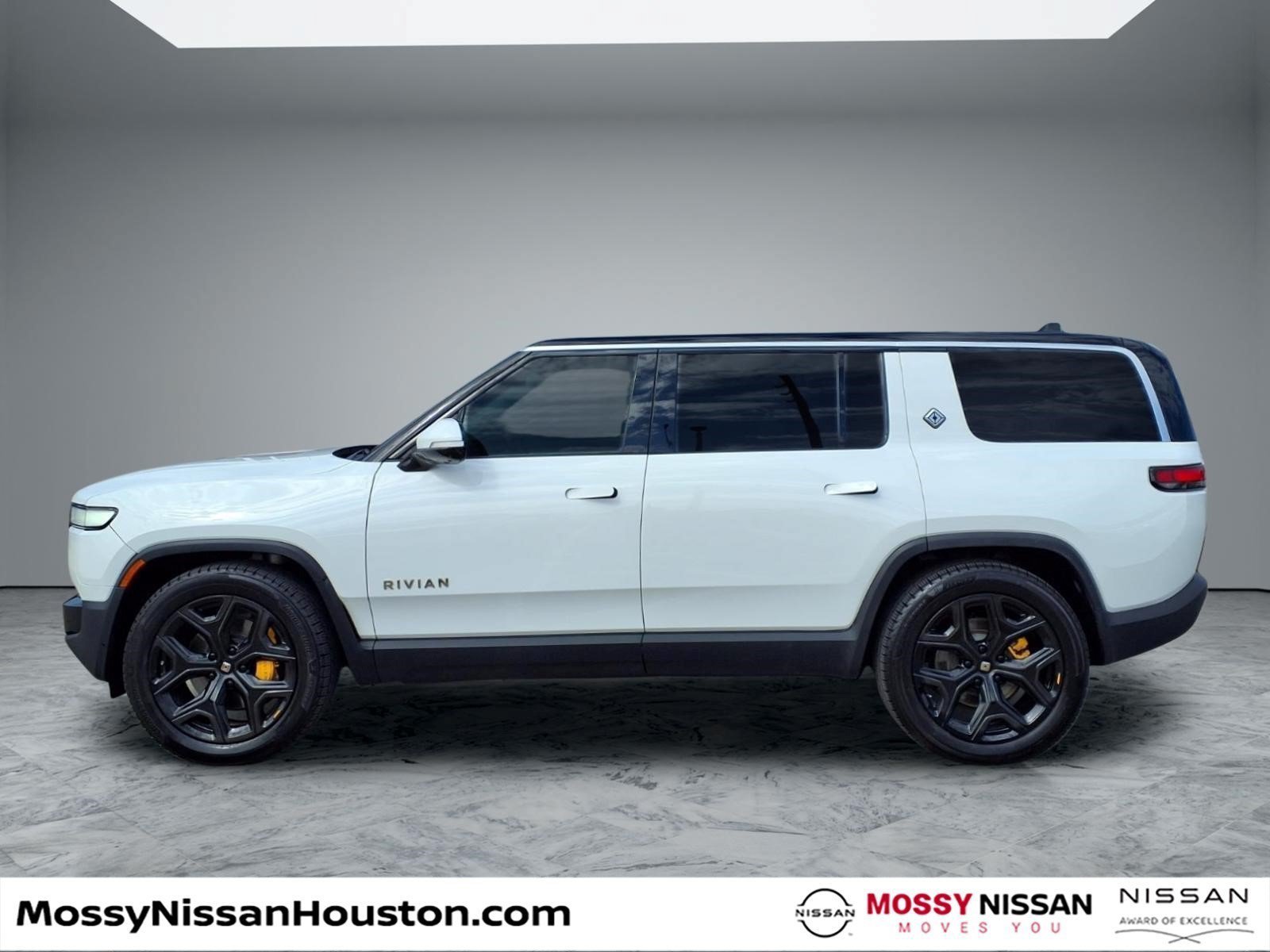 Used 2023 Rivian R1S Launch Edition Quad AWD/4WD image 5