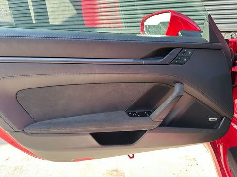 Used 2024 Porsche 911 Carrera GTS image 19