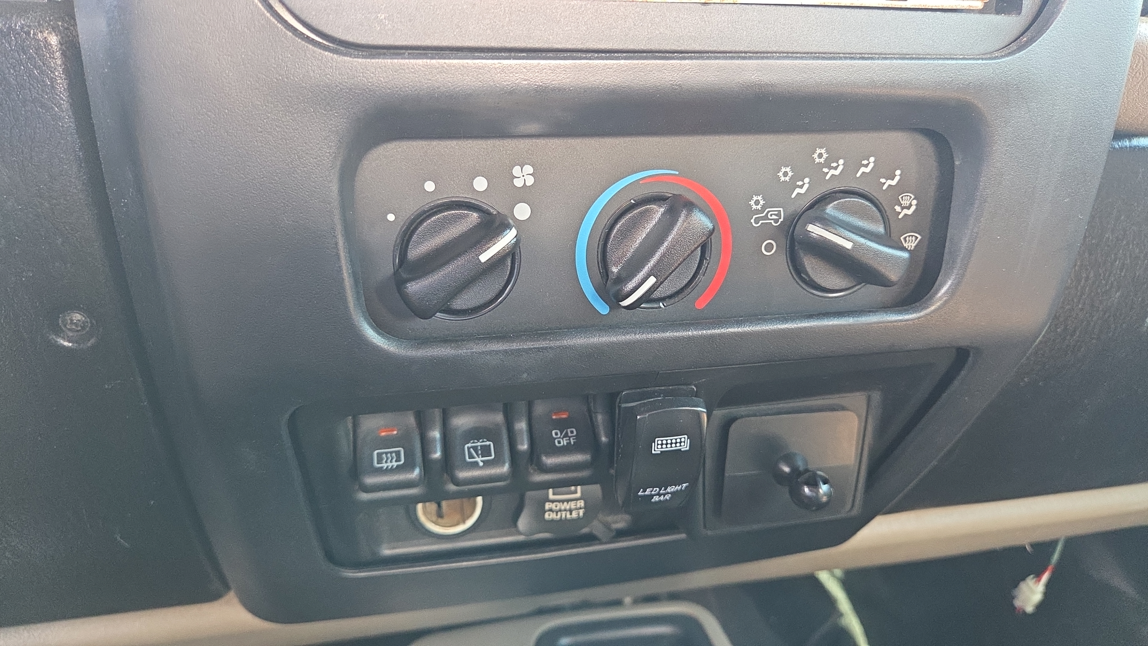 Used 2003 Jeep Wrangler Sport AWD/4WD image 19
