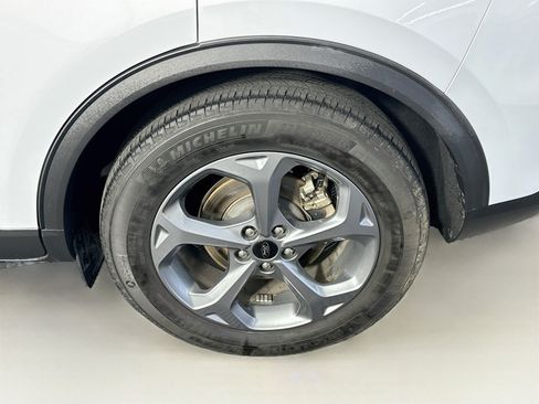 Used 2025 Ford Escape ST-Line FWD image 11