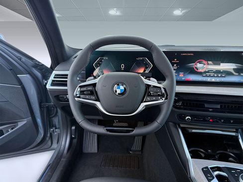 Used 2026 BMW 330i Sedan w/ Convenience Package RWD image 15