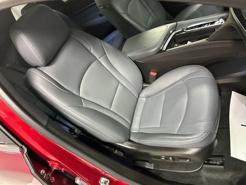 Used 2023 Buick Enclave Essence w/ Experience Buick Package image 27