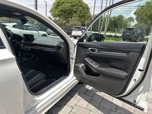 Used 2023 Honda Civic Sport image 23