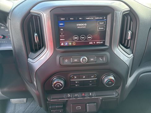 Used 2020 Chevrolet Silverado 1500 Custom Trail Boss w/ Custom Convenience Package image 28