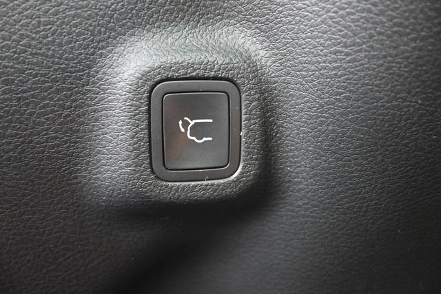 Used 2022 Jeep Compass Limited w/ Elite Group AWD/4WD image 14