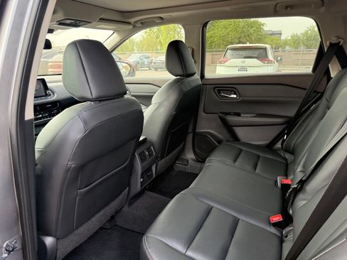 Certified 2022 Nissan Rogue SL FWD image 11