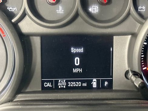 Used 2022 Chevrolet Silverado 1500 Custom Trail Boss w/ LPO, Dark Essentials Package image 18