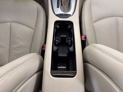 Used 2005 Mercedes-Benz E 500 4MATIC Sedan image 23