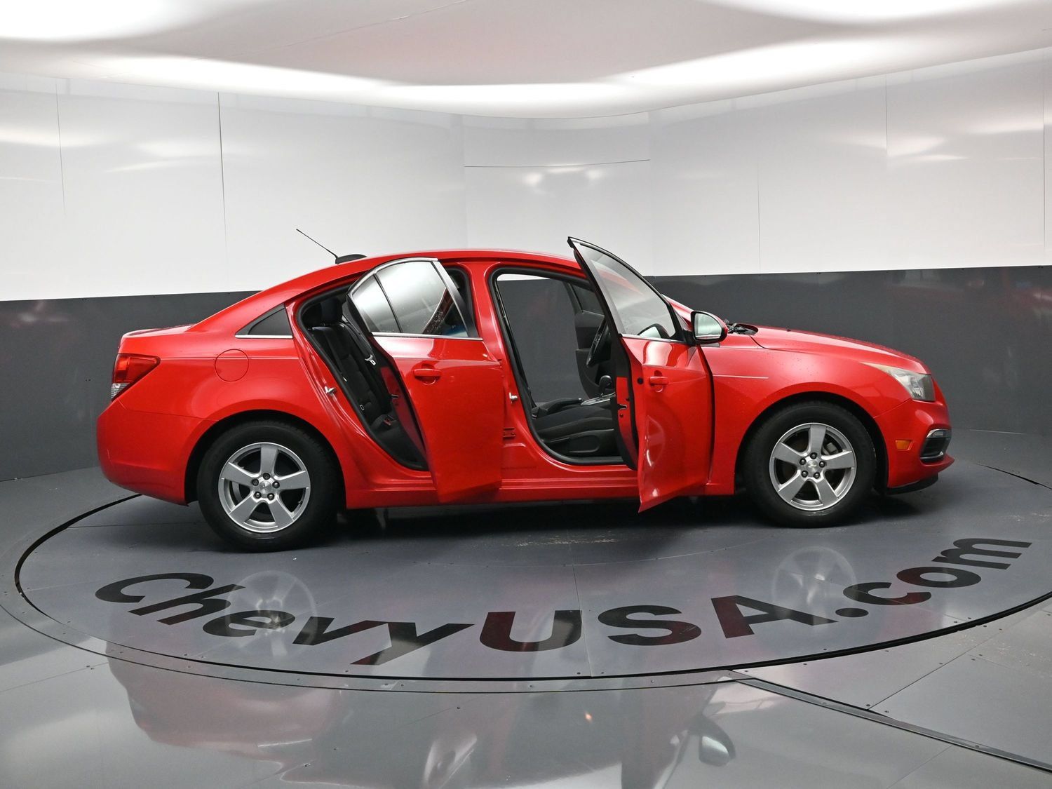 Used 2015 Chevrolet Cruze LT FWD image 16