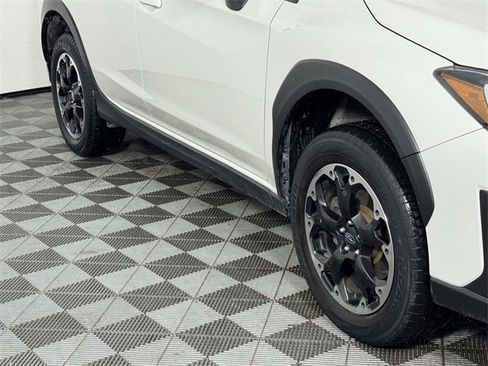 Used 2023 Subaru Crosstrek 2.0i Premium image 12