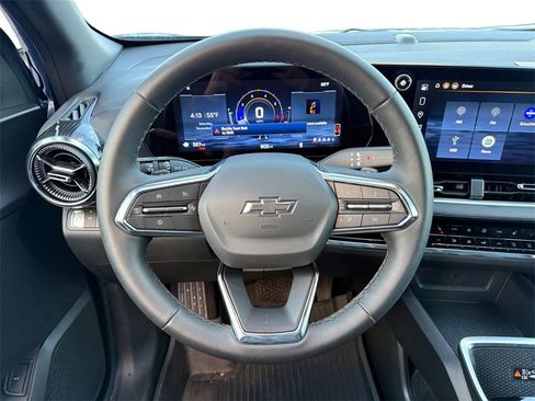 Used 2026 Chevrolet Equinox LT w/ Convenience Package II image 12