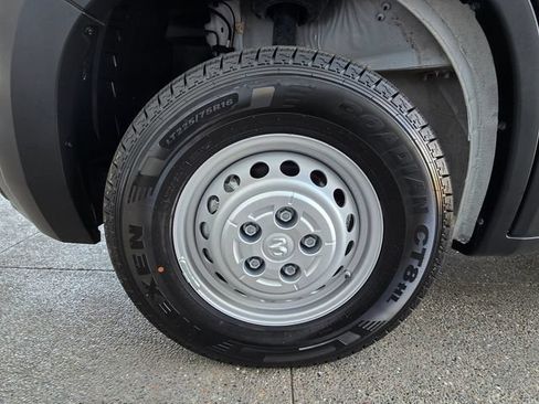 Used 2025 RAM ProMaster 2500 FWD image 29